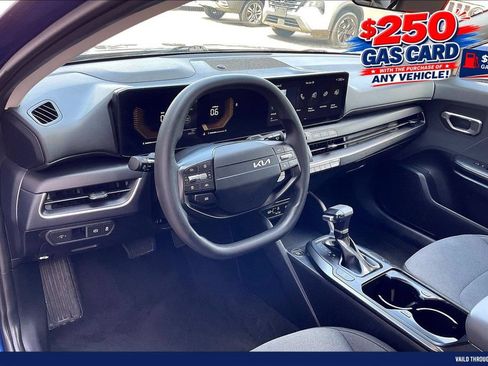 Used 2025 Kia K4 FWD image 13
