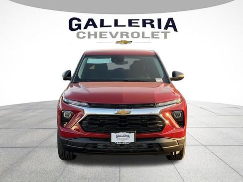 New 2026 Chevrolet TrailBlazer LS w/ LS Convenience Package FWD image 3