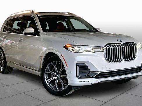 Used 2022 BMW X7 xDrive40i w/ Executive Package image 2