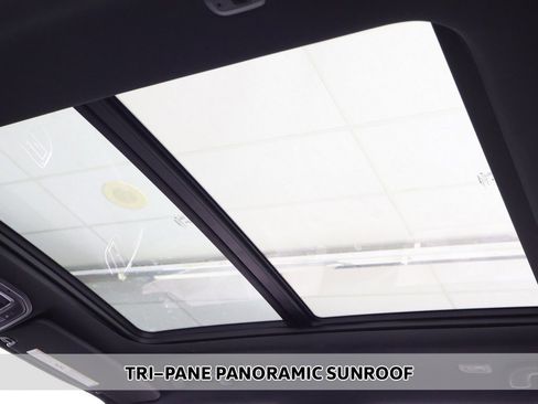 Used 2022 Jeep Wagoneer Series II w/ Premium Group I image 4