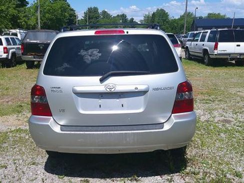 Used 2004 Toyota Highlander 2WD V6 image 8
