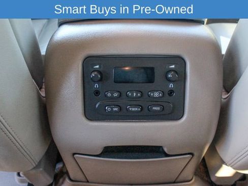 Used 2003 Chevrolet Suburban 2500 LT w/ LT Preferred Equipment Group image 16