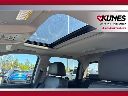 Used 2018 GMC Sierra 1500 SLT AWD/4WD image 17