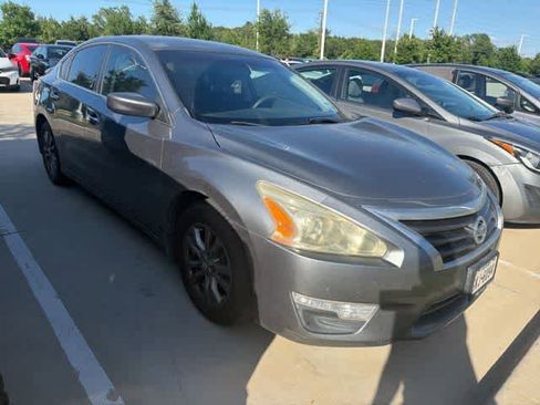 Used 2015 Nissan Altima 2.5 S w/ Special Edition Package FWD image 12