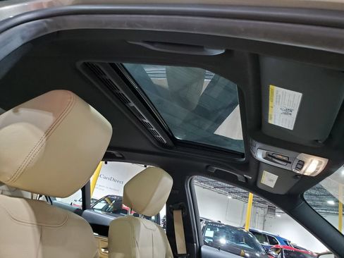 Used 2018 BMW 340i xDrive Sedan AWD/4WD image 15