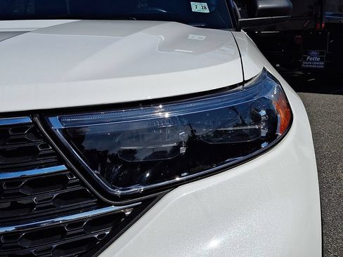 Certified 2023 Ford Explorer XLT w/ Equipment Group 202A AWD/4WD image 9
