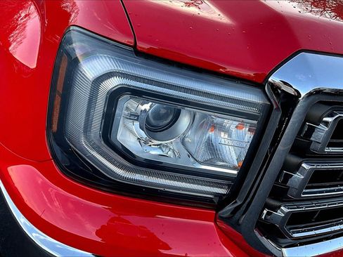 Used 2019 GMC Sierra 1500 SLE w/ SLE Value Package image 23