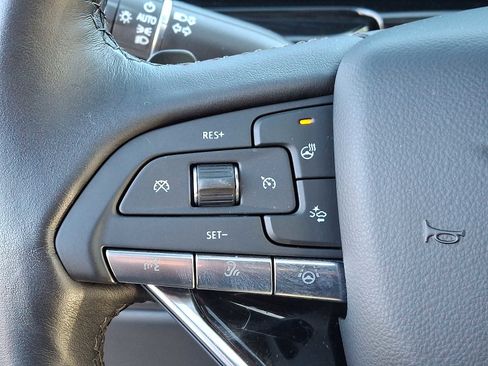 Used 2024 Cadillac Escalade Sport w/ LPO, ONYX Package image 24