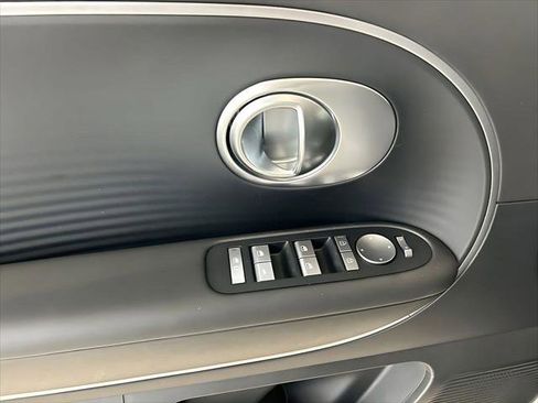New 2026 Hyundai Ioniq 9 S RWD image 9