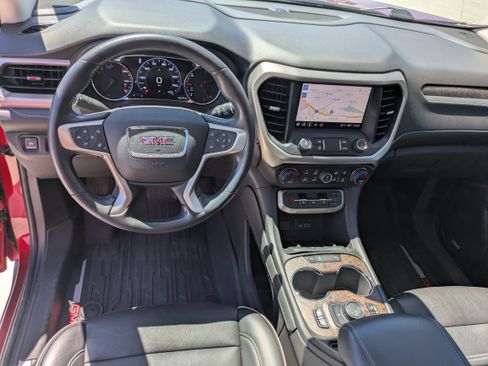 Used 2022 GMC Acadia Denali w/ Denali Ultimate Package FWD image 17