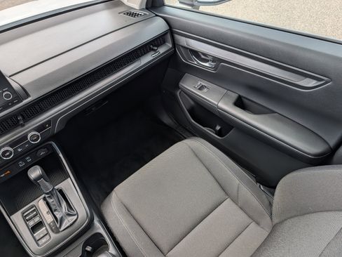 Used 2025 Honda CR-V EX image 11