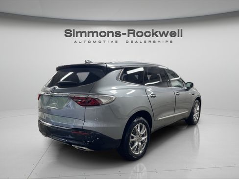 Used 2023 Buick Enclave Essence w/ Experience Buick Package AWD/4WD image 5
