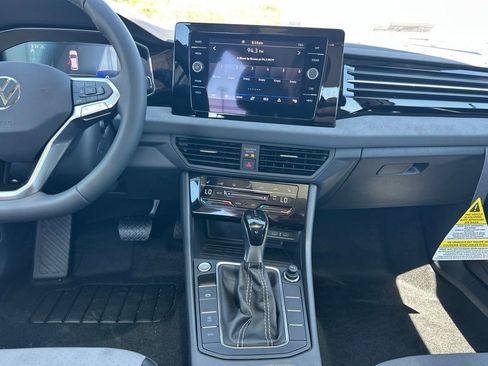 New 2026 Volkswagen Jetta SE FWD image 15