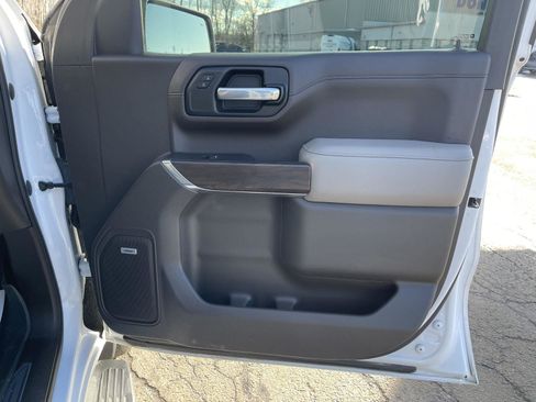 Used 2021 GMC Sierra 1500 SLT image 21
