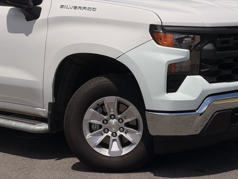 Used 2025 Chevrolet Silverado 1500 W/T RWD image 3