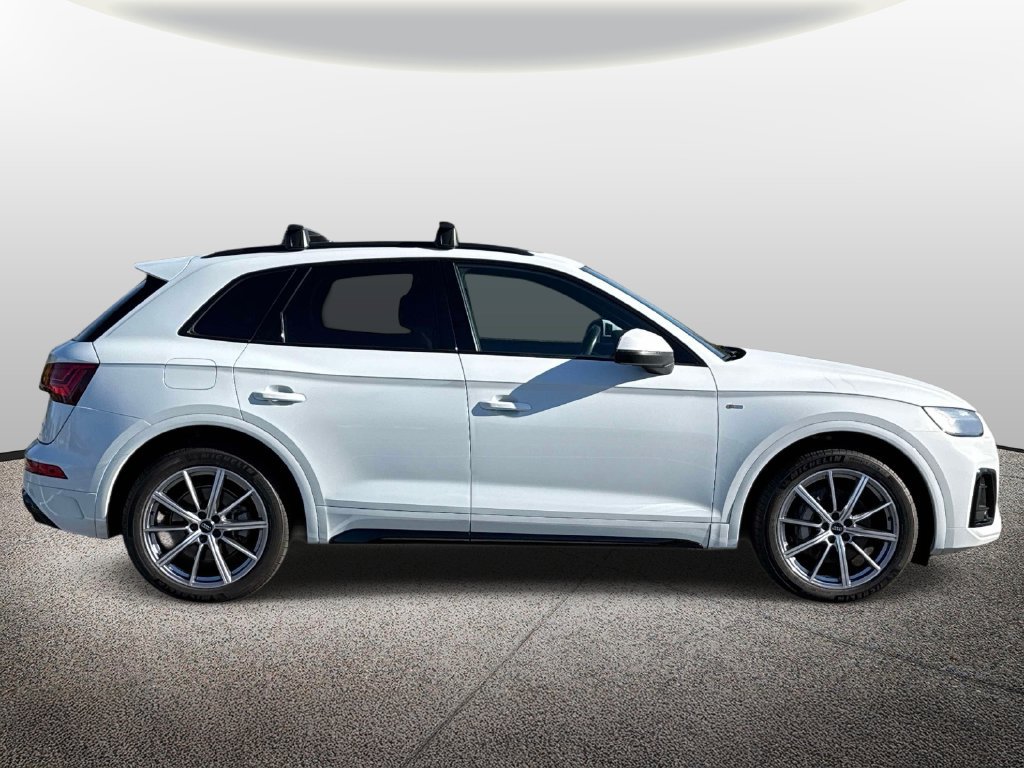 Used 2023 Audi Q5 e Premium Plus AWD/4WD image 4