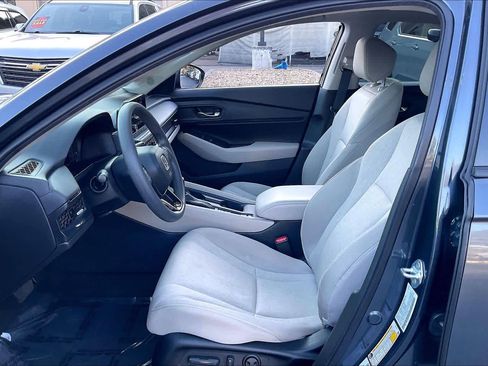Used 2024 Honda Accord EX image 25