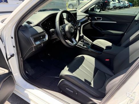 Used 2025 Acura Integra FWD image 11