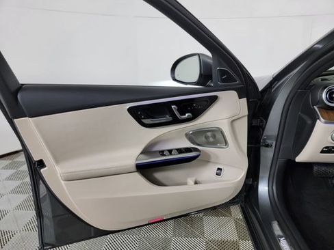 Used 2022 Mercedes-Benz C 300 4MATIC Sedan image 21