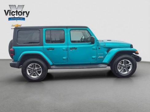 Used 2019 Jeep Wrangler Unlimited Sahara AWD/4WD image 8