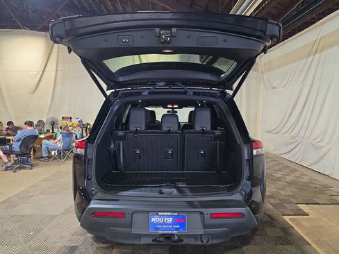 Used 2025 Nissan Pathfinder Rock Creek AWD/4WD image 19