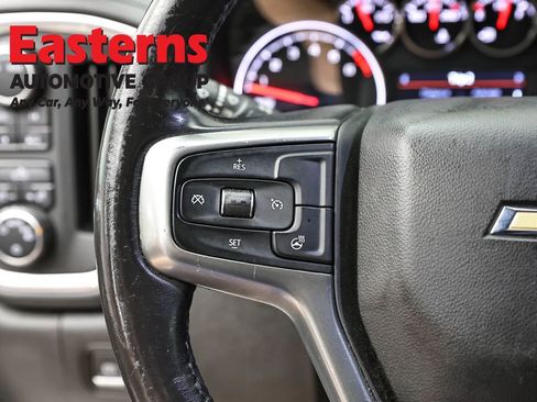 Used 2021 Chevrolet Silverado 1500 LT AWD/4WD image 15