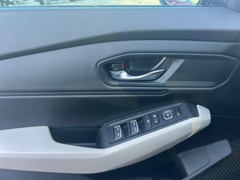 Used 2024 Honda Accord EX image 17