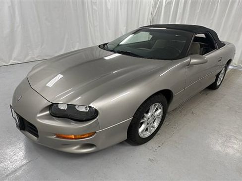 Used 2002 Chevrolet Camaro LT image 7