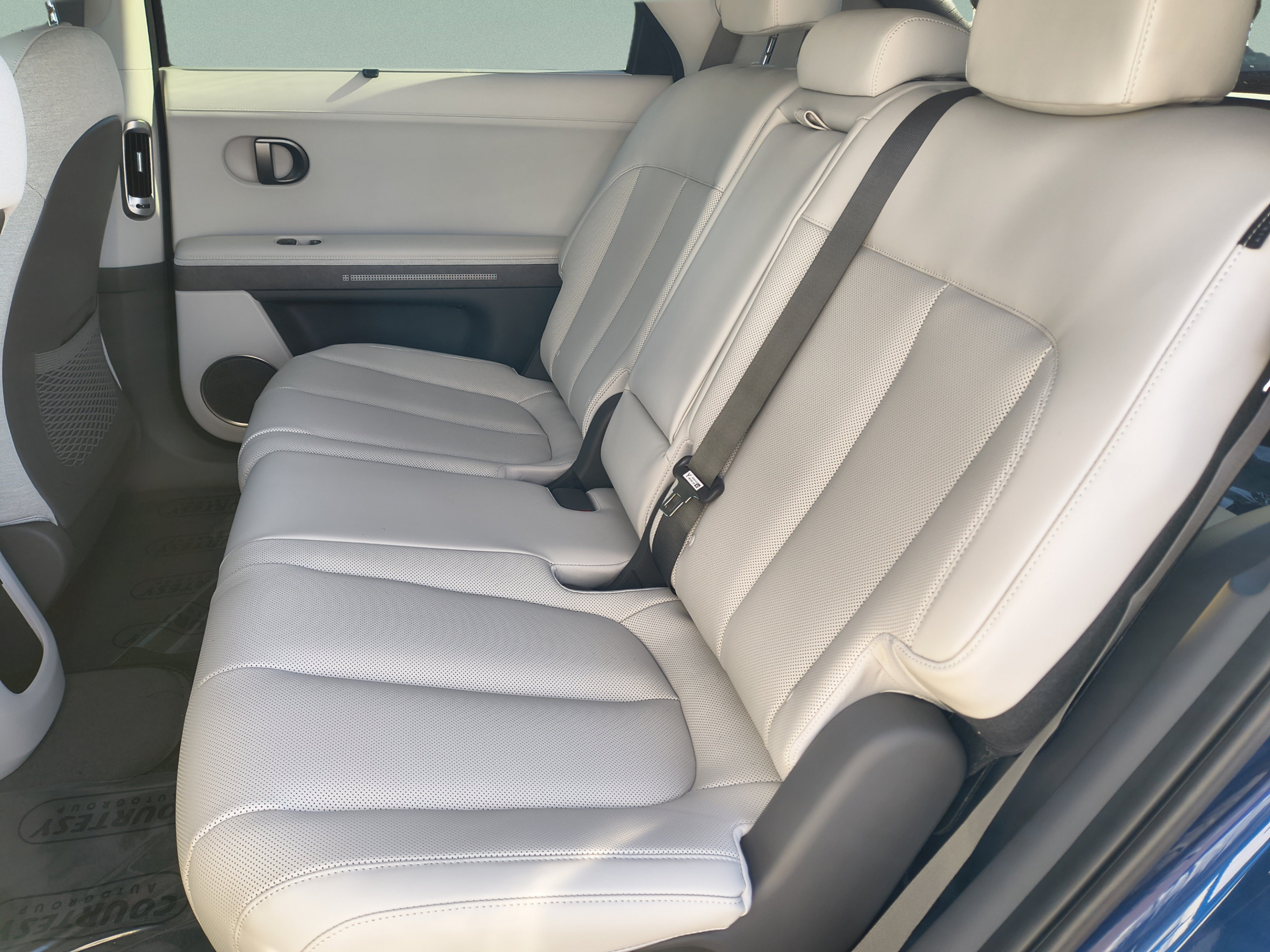 New 2027 Hyundai Ioniq 5 Limited RWD image 14