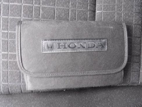 Used 2024 Honda HR-V LX image 35