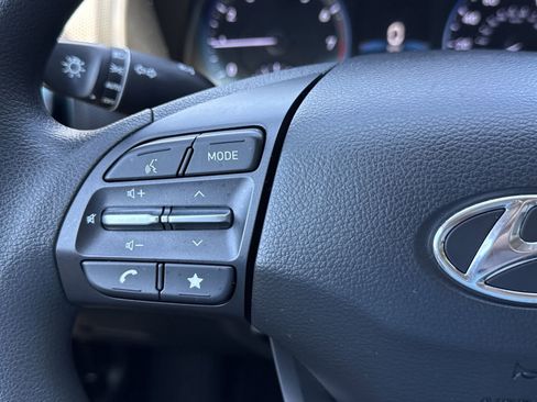 Used 2022 Hyundai Kona SEL FWD image 18