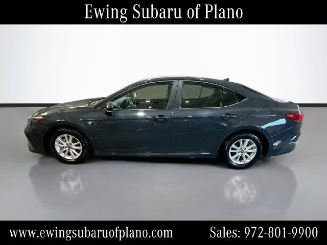 Used 2025 Toyota Camry LE FWD image 4
