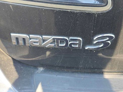 Used 2013 MAZDA MAZDA3 i Grand Touring w/ Tech Pkg FWD image 4