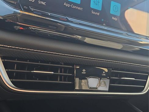 New 2026 Volkswagen Atlas SE FWD image 20
