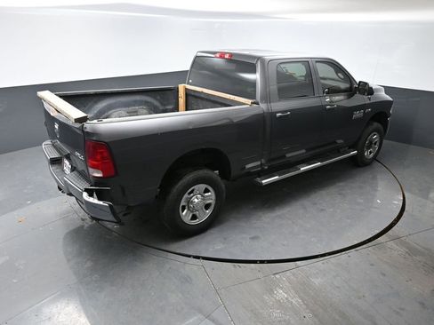 Used 2018 RAM 2500 Tradesman w/ Chrome Appearance Group image 13