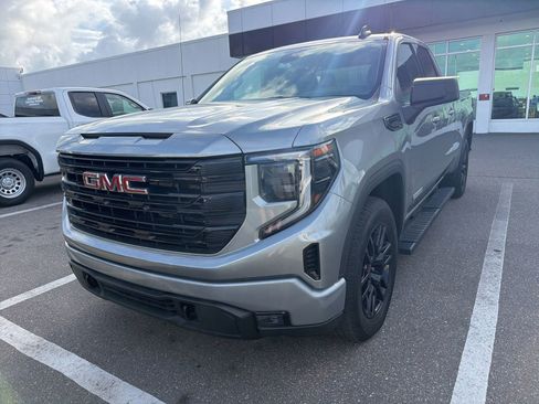 Used 2023 GMC Sierra 1500 Elevation RWD image 2