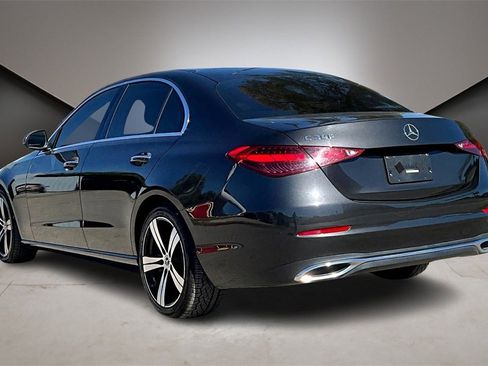 Used 2023 Mercedes-Benz C 300 Sedan image 4