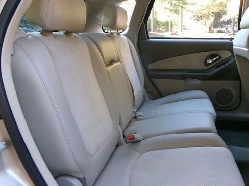 Used 2005 Chevrolet Malibu LT image 25