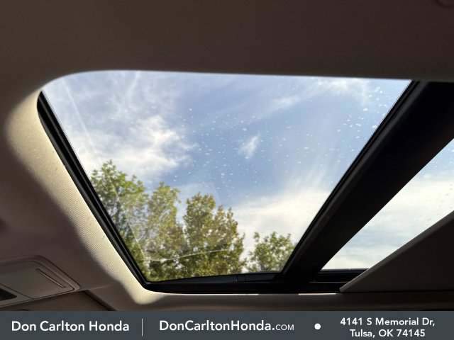 Used 2025 Honda Pilot Elite image 15