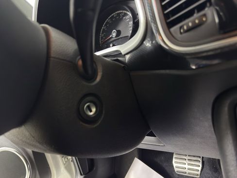 Used 2013 Volkswagen Beetle 2.0T image 18