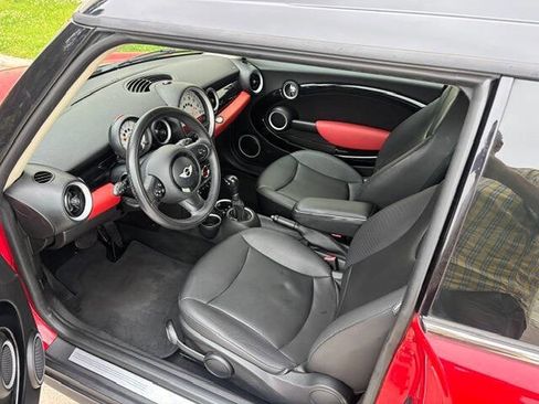 Used 2014 MINI Cooper Clubman FWD image 7