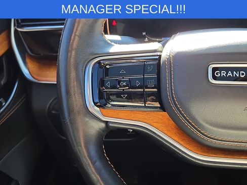 Used 2022 Jeep Grand Wagoneer Series III AWD/4WD image 21