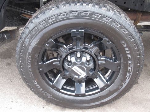 Used 2023 Ford F250 Lariat w/ Lariat Ultimate Package AWD/4WD image 12