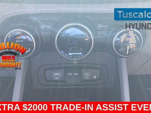 New 2026 Hyundai Venue SEL image 20