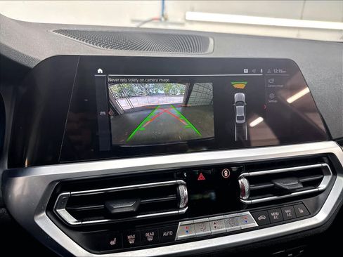 Used 2019 BMW 330i Sedan w/ Convenience Package RWD image 17