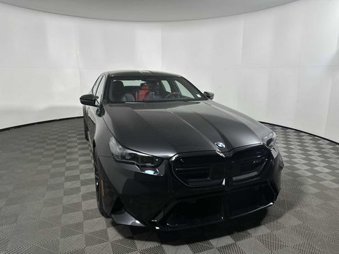 New 2026 BMW M5 w/ Carbon Package image 6