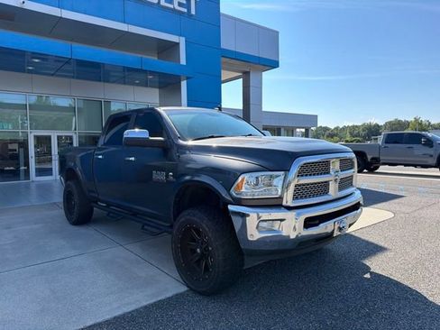 Used 2017 RAM 2500 Laramie AWD/4WD image 3
