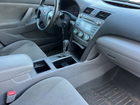 Used 2007 Toyota Camry LE image 16