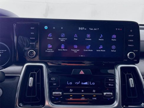 Certified 2022 Kia Sorento SX FWD image 19