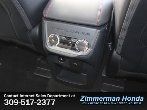 Used 2025 Ford Explorer ST-Line w/ ST-Line Street Pack image 10
